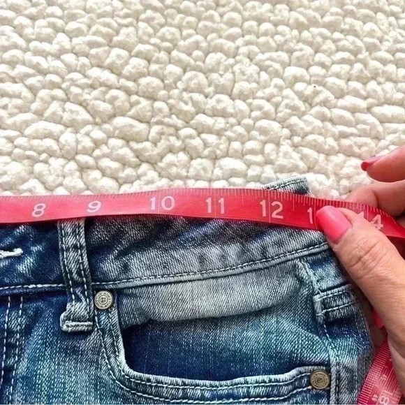 Altar’d State Bleached Faded Distressed Frayed Denim Cheeky Shorts Size 24 - Picture 11 of 11